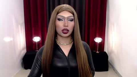 Gia X online show from 12.08.24