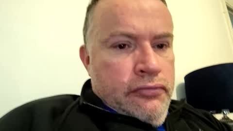 Snapshot of giddyup2222222 chatting on 11.16.25 giddyup2222222 online show from 11.16.25