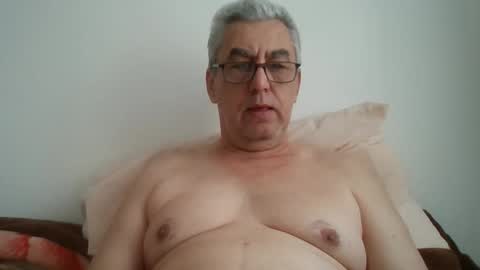 gigi1970 online show from 04.25.26