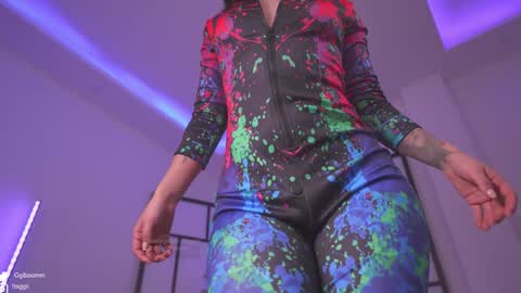 Snapshot of gigi_ulala chatting on 12.15.24 80 off in my OF gigipriv online show from 12.15.24