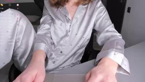 Snapshot of gigihadd chatting on 02.25.26 gigihadd online show from 02.25.26