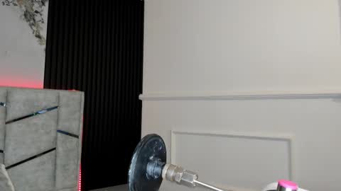 Snapshot of gigiidoll chatting on 10.28.25 Gigi Doll online show from 10.28.25