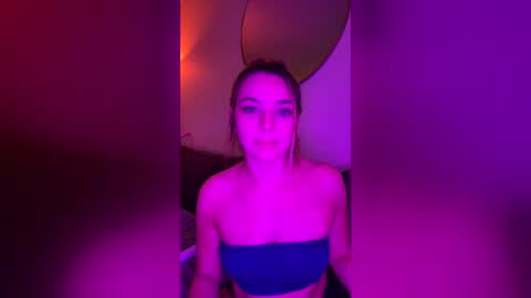 gigilovesyou1997 online show from 06.19.26
