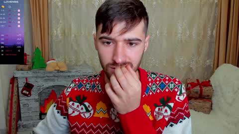 Snapshot of gilbertogonzales chatting on 12.25.24 gilbertogonzales online show from 12.25.24