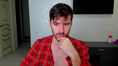 Snapshot of gilbertogonzales chatting on 01.19.25 gilbertogonzales online show from 01.19.25