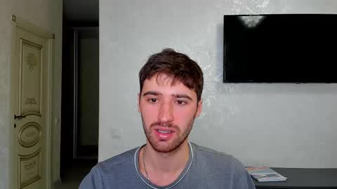 Snapshot of gilbertogonzales chatting on 03.11.25 gilbertogonzales online show from 03.11.25