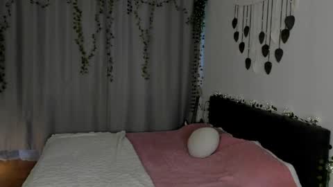 Gin online show from 05.14.26
