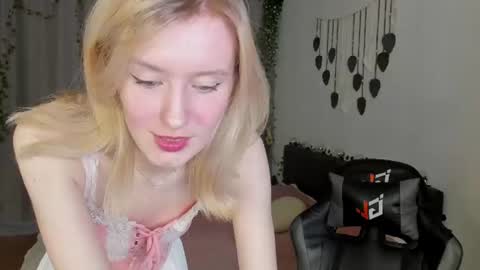 Gin online show from 06.10.26