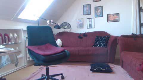 Gina online show from 03.03.25