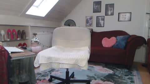 Snapshot of ginablondecam chatting on 02.16.26 Gina online show from 02.16.26