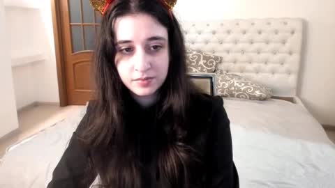 Kate online show from 12.19.24