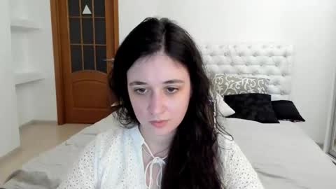 Kate online show from 09.23.25