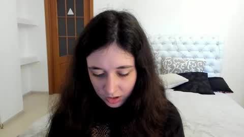 Kate online show from 09.26.25