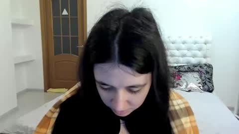 Kate online show from 10.16.25