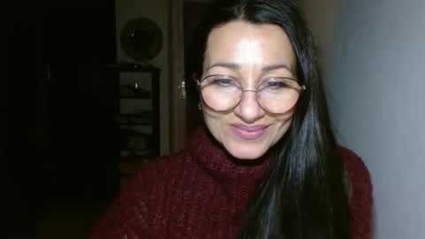 GinaONeon online show from 12.31.24