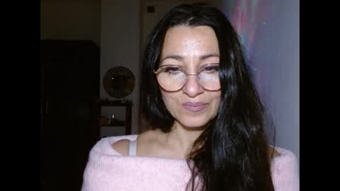 GinaONeon online show from 02.10.25