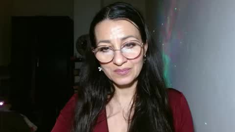 GinaONeon online show from 02.20.25