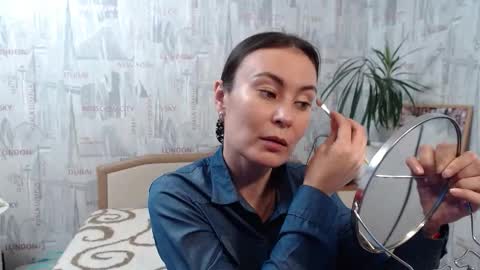 ginaxsoulah   online show from 10.05.25