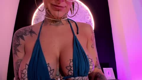 Ginebra online show from 02.13.25