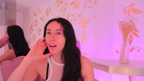 Snapshot of ginevra_esposito chatting on 03.26.26 Ginn online show from 03.26.26