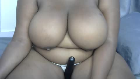 Snapshot of ginger_babes1 chatting on 10.17.25 ginger_babes1 online show from 10.17.25