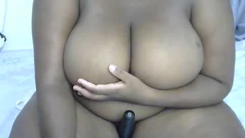 Snapshot of ginger_babes1 chatting on 10.26.25 ginger_babes1 online show from 10.26.25