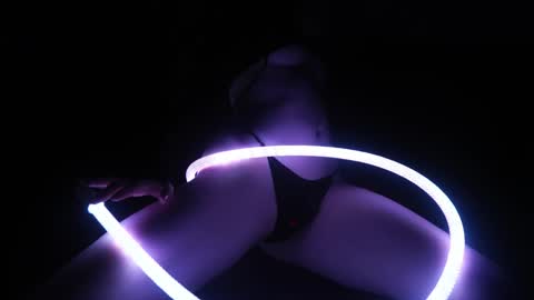        im expecting 350 thumbs up on my altar   online show from 02.08.25