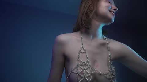        im expecting 350 thumbs up on my altar   online show from 02.24.25