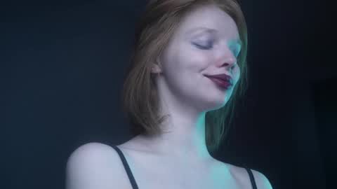        im expecting 350 thumbs up on my altar   online show from 10.10.25