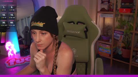 Snapshot of ginger_little chatting on 01.09.25 ginger online show from 01.09.25