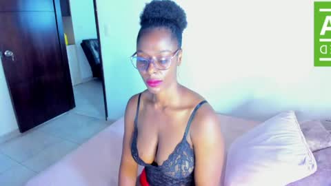 Snapshot of ginger_smil chatting on 05.19.26 Diana online show from 05.19.26