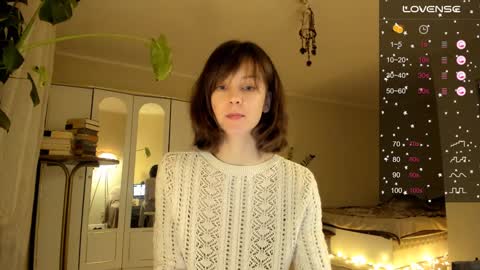 Snapshot of gingerbread__house chatting on 12.10.24 Vasilisa online show from 12.10.24