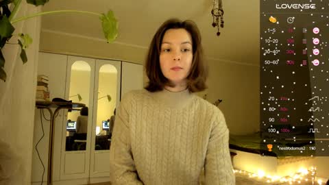 Snapshot of gingerbread__house chatting on 12.11.24 Vasilisa online show from 12.11.24