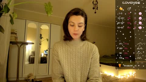 Snapshot of gingerbread__house chatting on 12.13.24 Vasilisa online show from 12.13.24