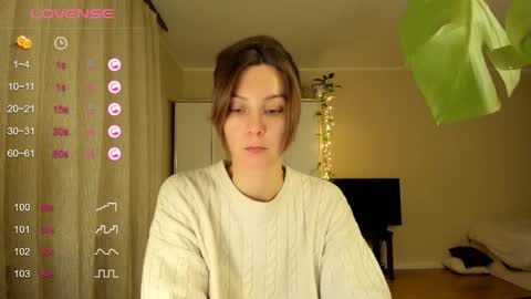 Snapshot of gingerbread__house chatting on 11.04.25 Vasilisa online show from 11.04.25