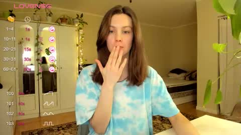 Snapshot of gingerbread__house chatting on 03.12.26 Vasilisa online show from 03.12.26