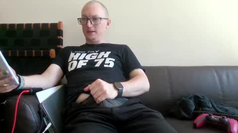 Snapshot of gingerbreaddan chatting on 12.22.24 GingerbreadDan online show from 12.22.24