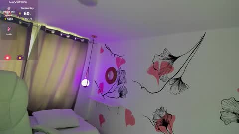 Kendall online show from 12.21.25