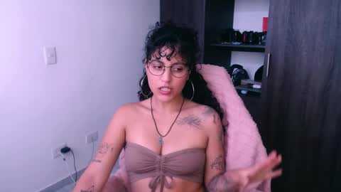giny_bean online show from 04.10.26