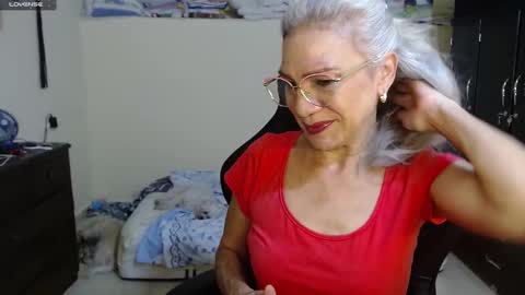 Snapshot of giorgia_xue53 chatting on 02.06.25 Mary online show from 02.06.25