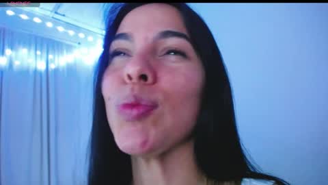 Snapshot of giorivera199 chatting on 03.11.25 GIO RIVERA online show from 03.11.25