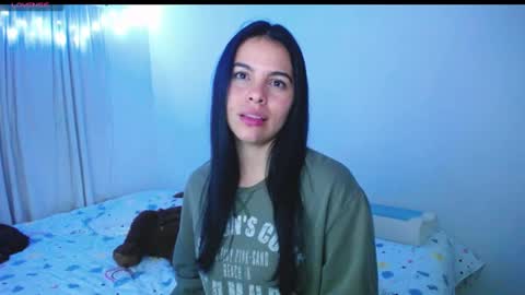 Snapshot of giorivera199 chatting on 03.12.25 GIO RIVERA online show from 03.12.25