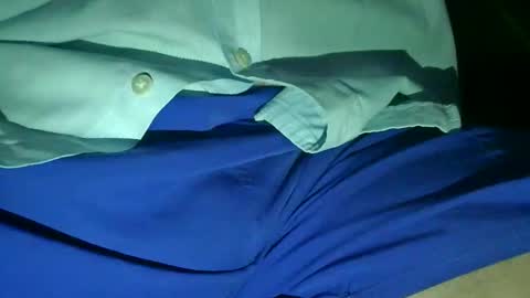 Snapshot of giovannyca chatting on 10.12.25 GuidoGiovan online show from 10.12.25