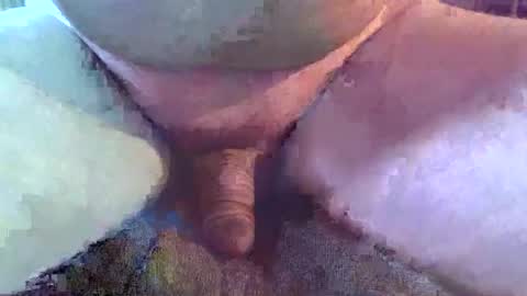 Snapshot of girafsnoop chatting on 01.18.25 girafsnoop online show from 01.18.25