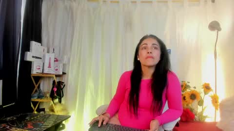 Girasol Walton online show from 05.03.26