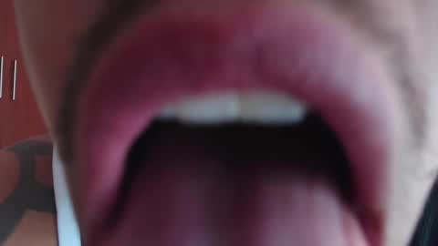 piggy boy online show from 12.12.24