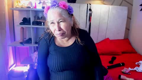 Girl Amada online show from 02.09.25