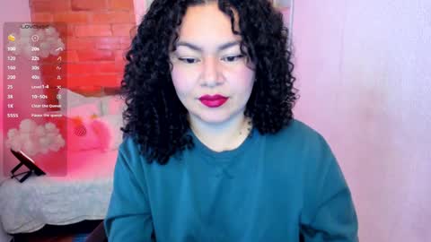 girl_inline online show from 02.14.25