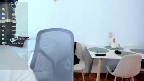 girl_inline online show from 02.01.26