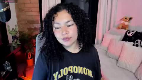 girl_inline online show from 02.06.26